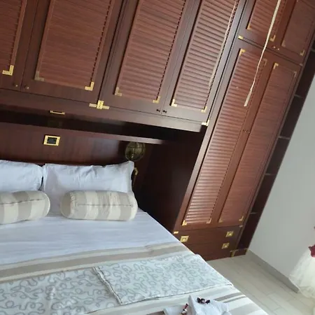 Guest house La Muraria 2*